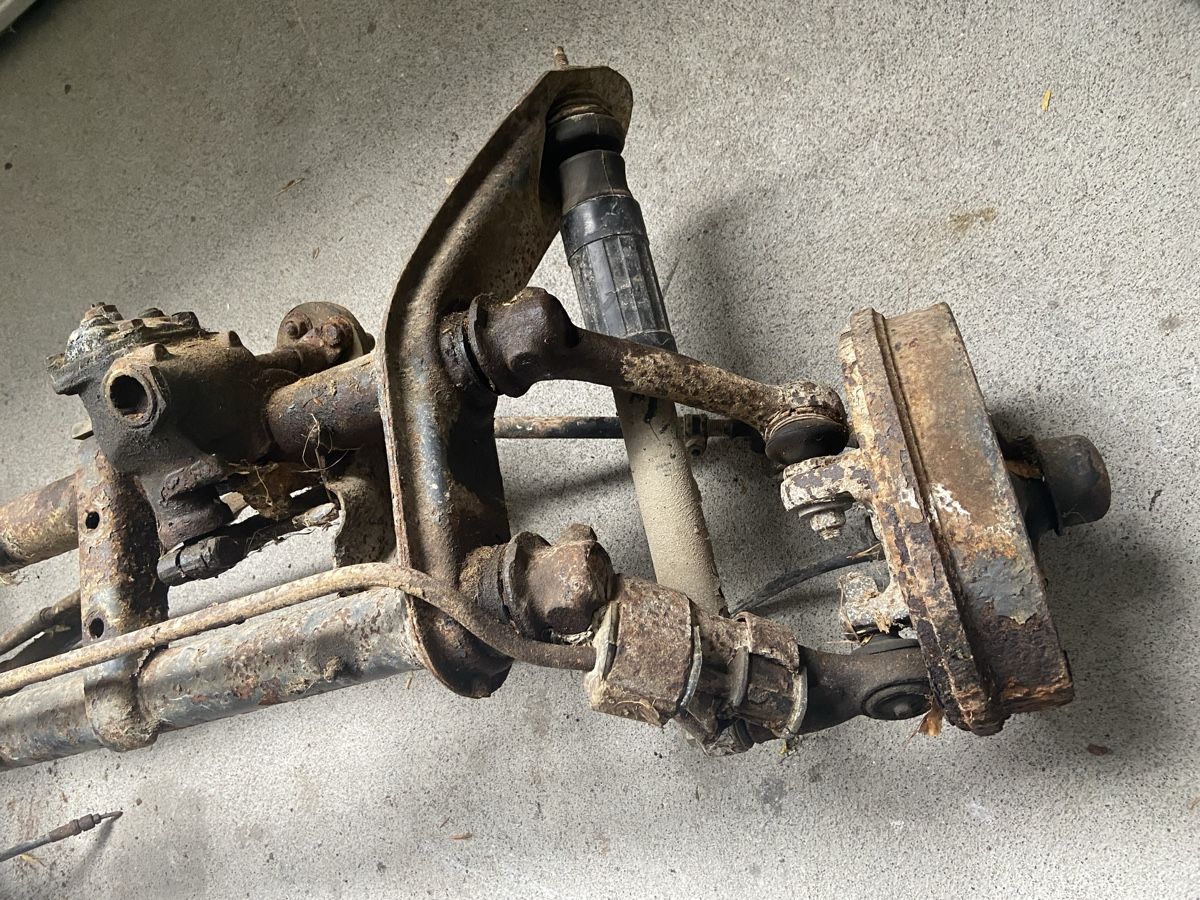 Volkswagen Tutti pezzi di ricambio auto: VW Käfer Vorderachse 5x205 – Usato da Mollis venduto da oli888 1