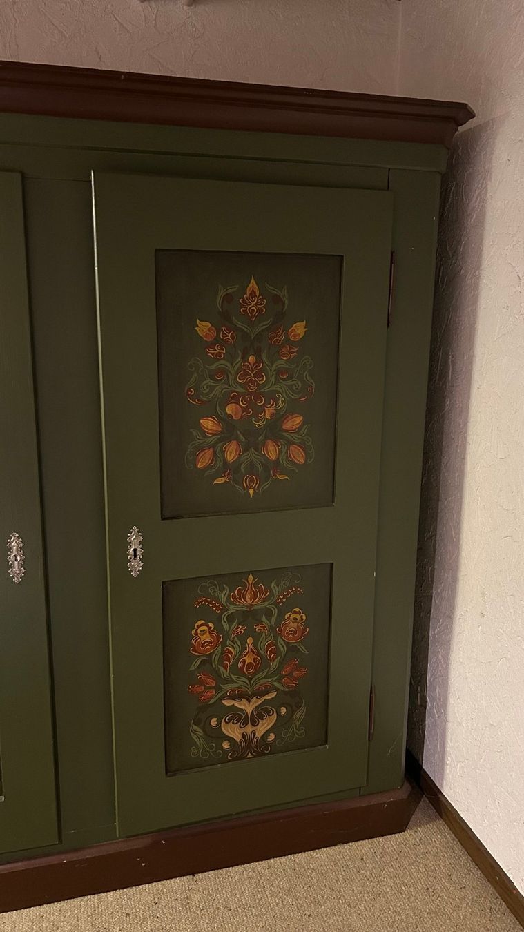 Armadi: Bauernschrank – Usato da Uetikon am See venduto da rit_pkd5 1
