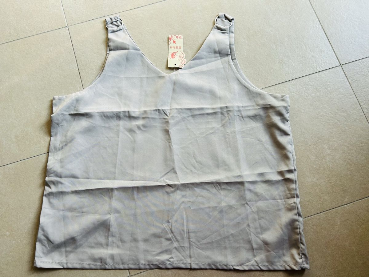Tops: Débardeur satiné – D'occasion à Founex par etswang 1
