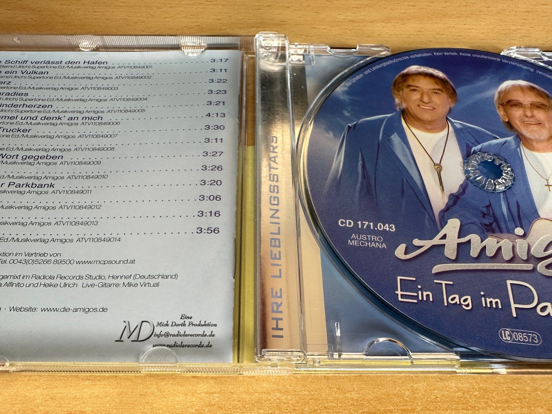 CD: Amigos – Ein Tag Im Paradies – Usato da Rikon im Tösstal venduto da Alpenmutz 2