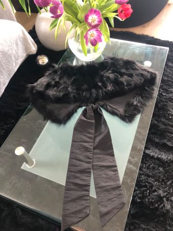Hochwertige Fuchs Pelz Schalstola schwarz