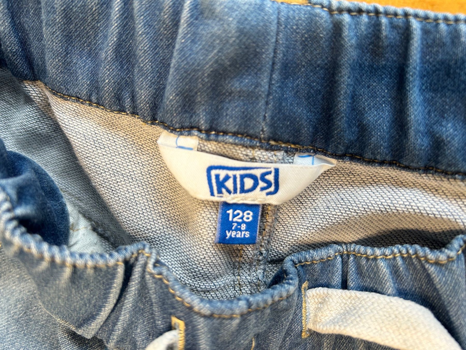Hosen: kurze Hose / Jeans / Shorts / Gr. 128 – Gebraucht aus Dotzigen von rapunzel03 2