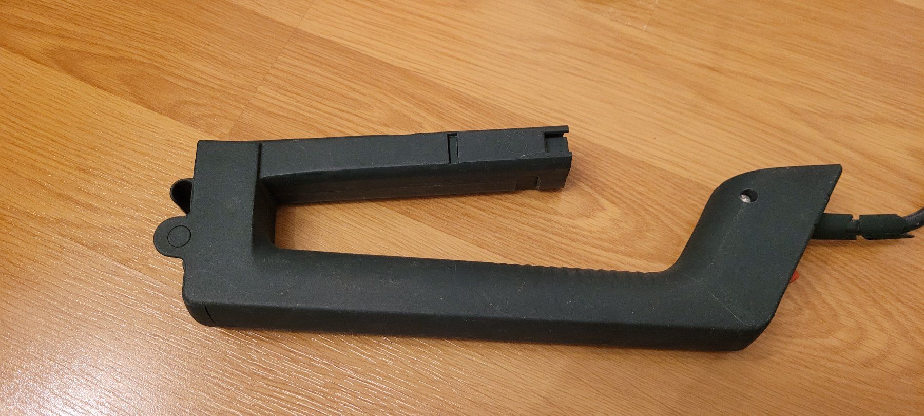 Vorwerk Aspirapolveri & Accessori: Vorwerk Anschlusskabel, Tragegriff, TG121 – Usato da Adlikon b.Regensdf venduto da ChriZ86