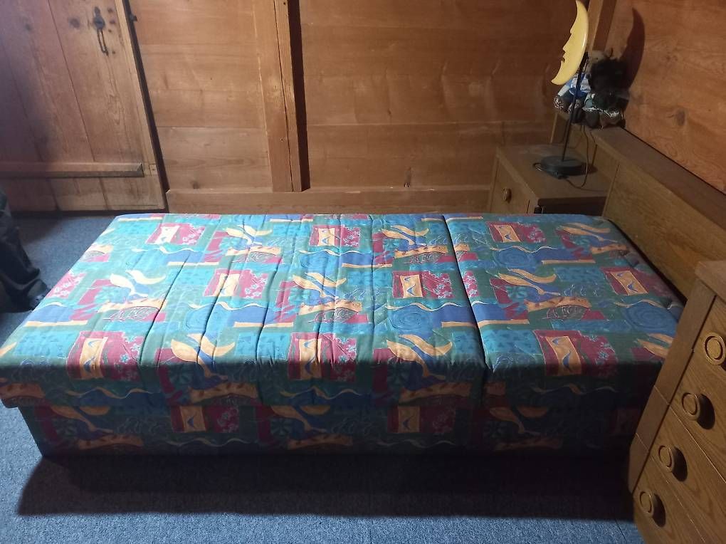 Betten: Gästebett – Gebraucht aus Oberwil i. S. von Roleschl