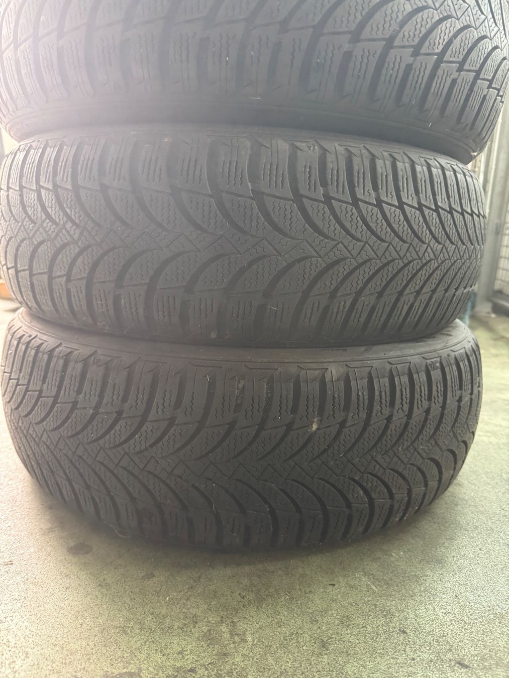 Pneumatici & Ruote complete: 185/60R16 – Usato da Widen venduto da Dinero02