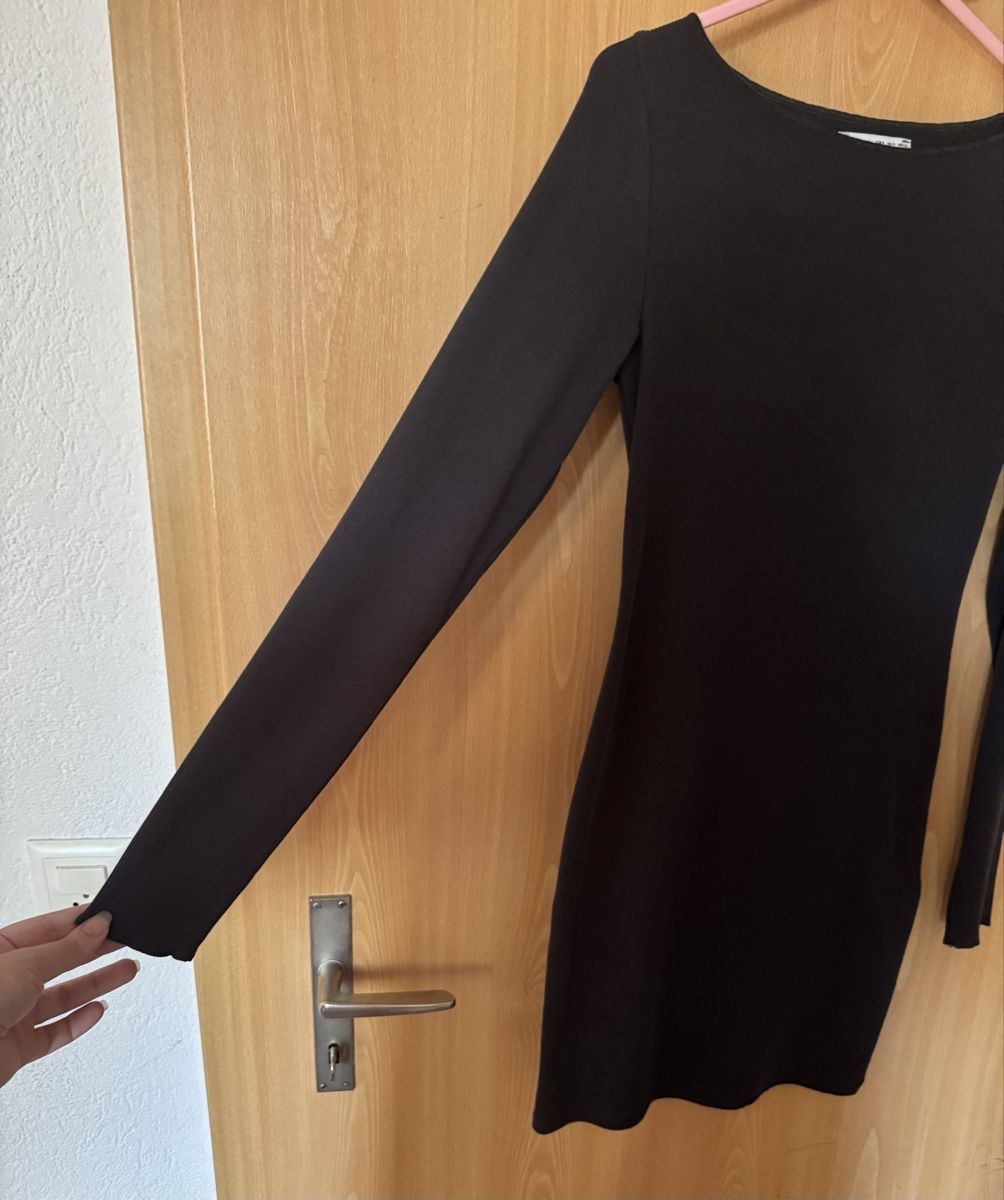 Bershka Vestiti: Damen Kleid dunkles Grau Grösse S Langarm  – Nuovo (secondo la descrizione) da Ins venduto da maximal_30CHF 2