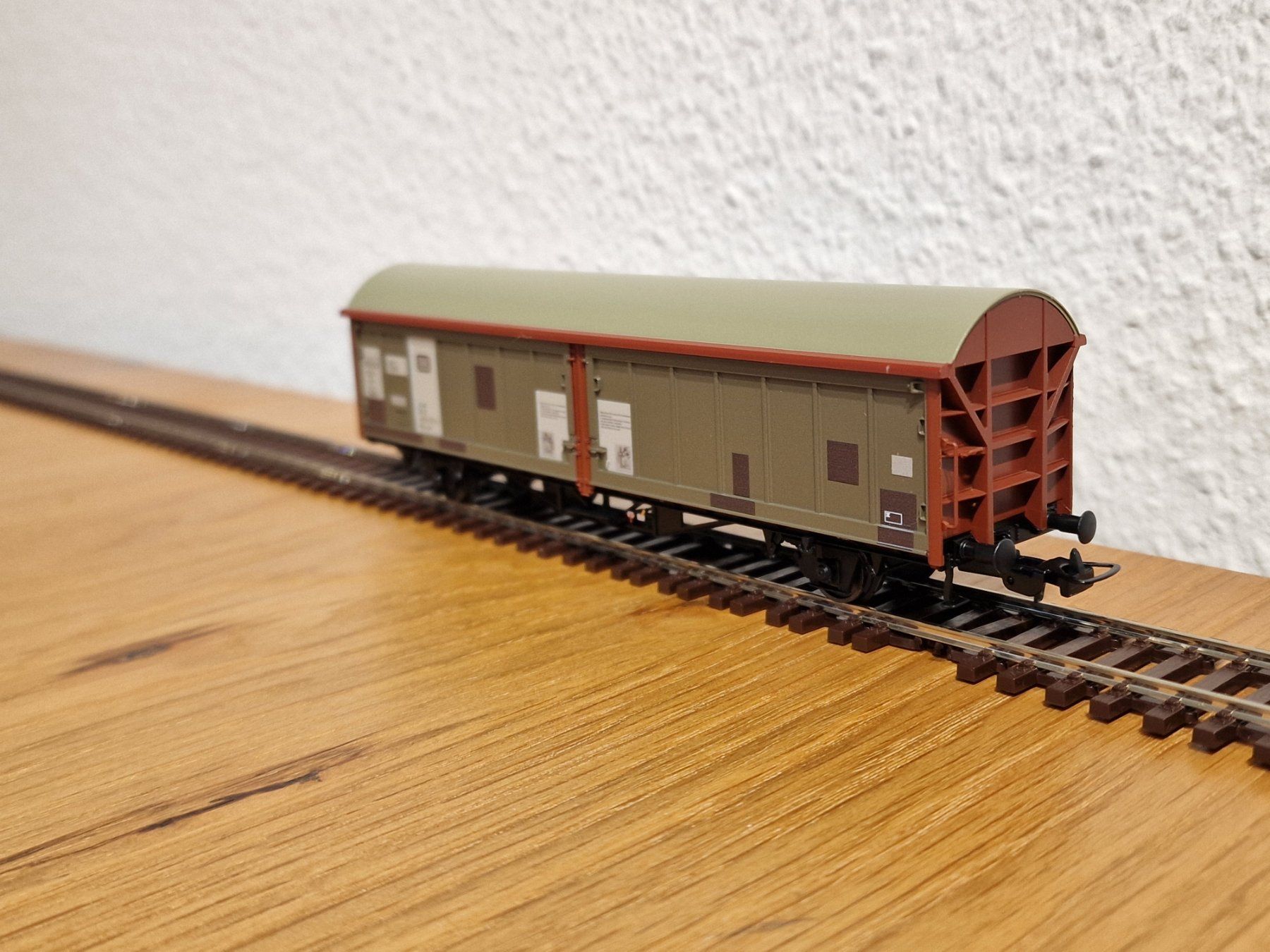 Piko Modellini di ferrovie: DB Schiebewandwagen H0 – Nuovo e nell'imballaggio originale da Matten b. Interlaken venduto da lor_hr9w 2