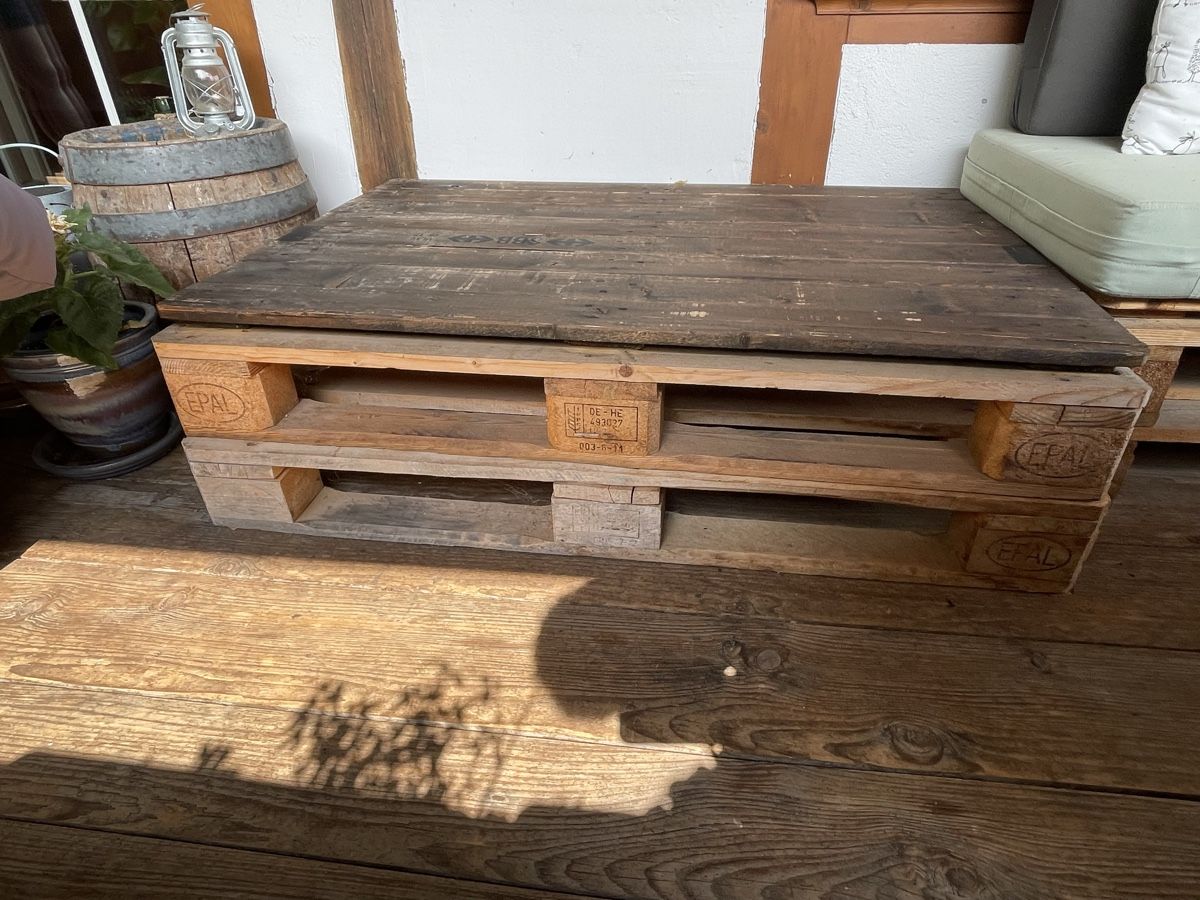 Pallets: Palettenmöbel mit Sitzkisse – Usato da Oppligen venduto da RubySeadragon 2
