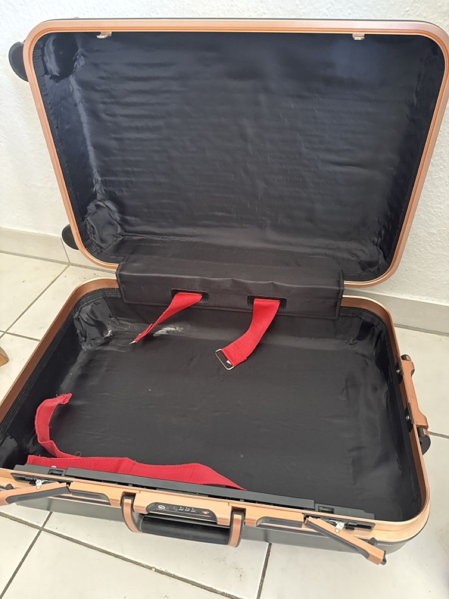 Autres aviation: ROG Trolley schwarz Grösse M mit Rollen – D'occasion à Geroldswil par IT-REPAIR-CAFE.SPACE 1