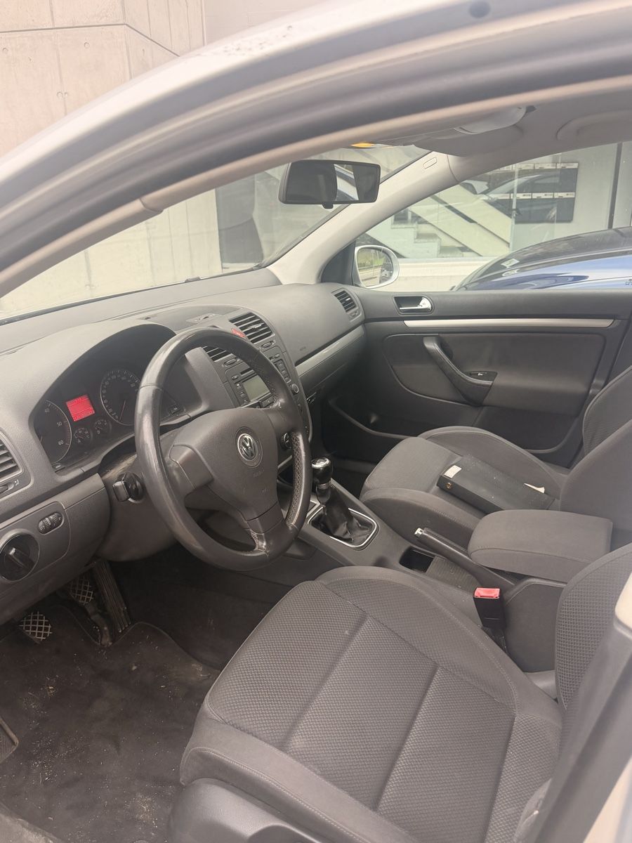 VW Autos: Vw golf 2.0TDI 4x4 – Gebraucht aus Wattwil von arl_v2ff 6