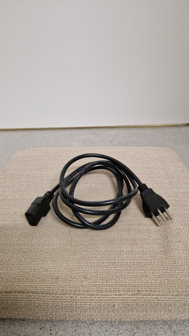 Custodie: PC Gehäuse STEG mit PSU 500W – Usato da Volketswil venduto da jbdrum 3