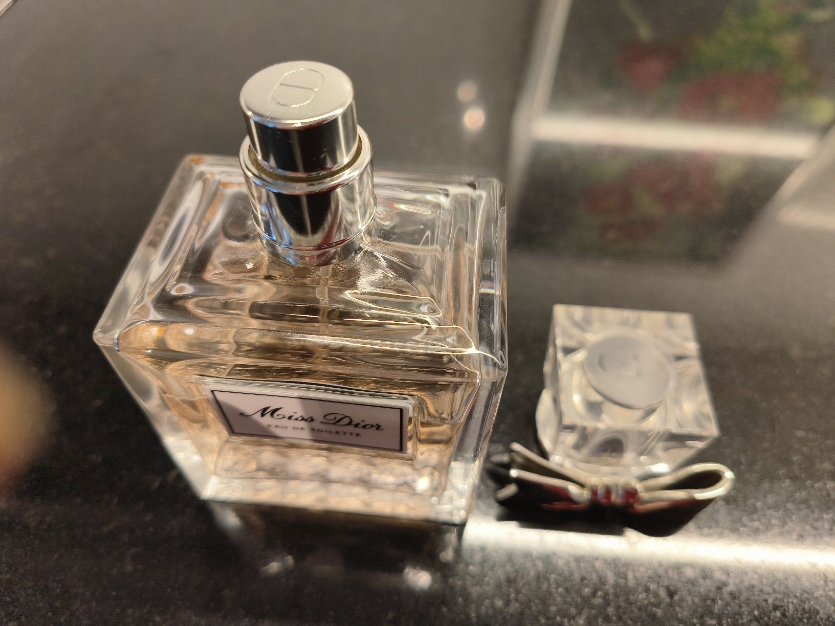 Dior Profumi & Eau de Toilette: Miss Dior EDT 100 ml RARETÉ – Usato da Carouge GE venduto da pro_8k9d 6