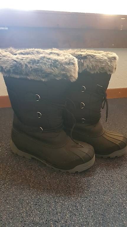 Scarpe da donna: Winter Stiefel  gr 42  – Usato da Häutligen venduto da manu-abc 2