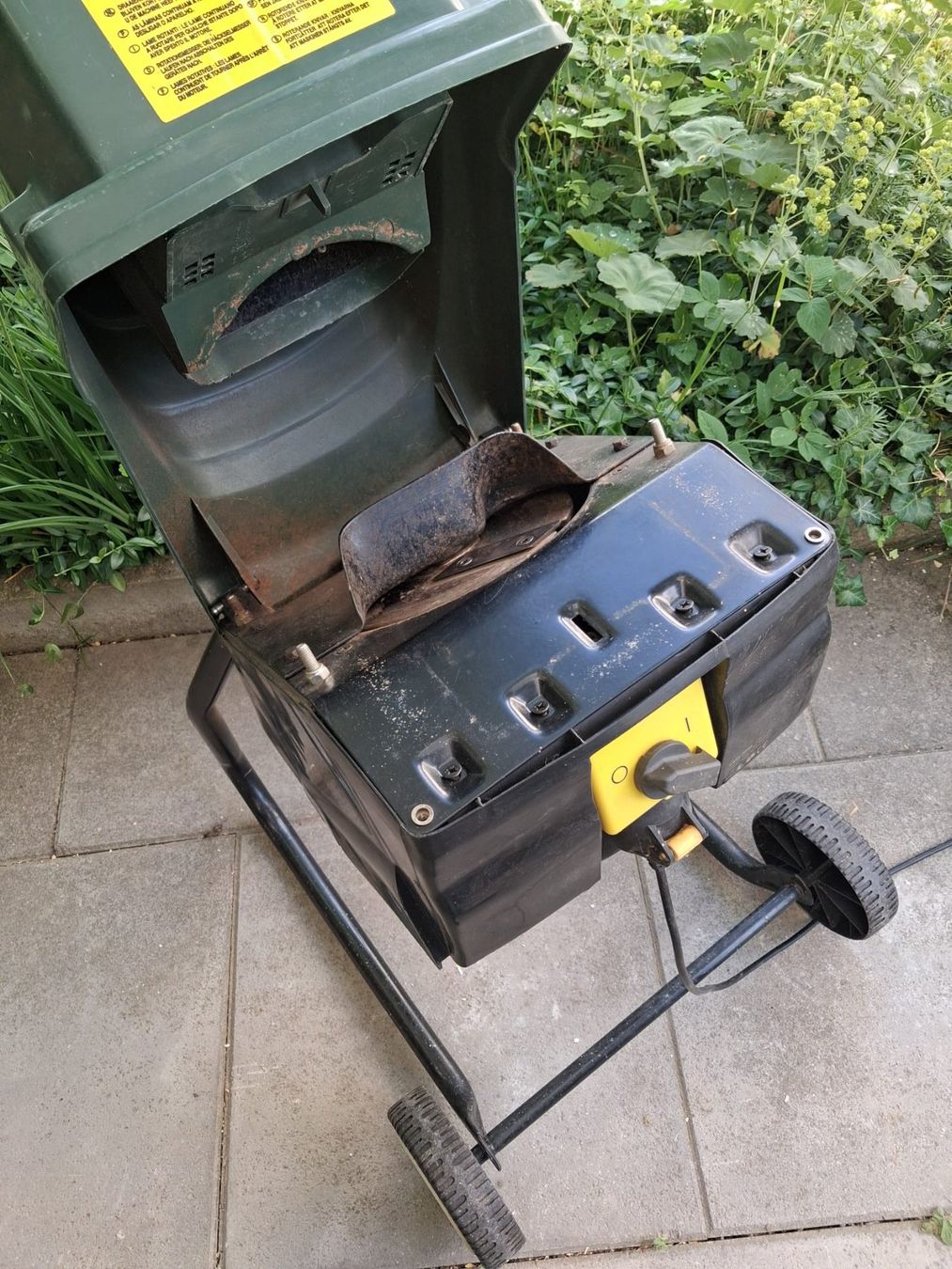 Trinciatrici: Black+Decker Häcksler 37 mm GA1800E – Usato da Winterthur venduto da mar_jwg7 6