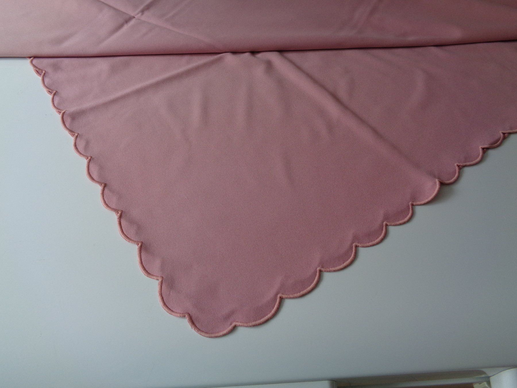 Sonstige Tischwäsche: Tischtuch altrosa, 135 x 163 cm, B'wolle/Polyester – Gebraucht aus Wiesendangen von Gullfoss 2