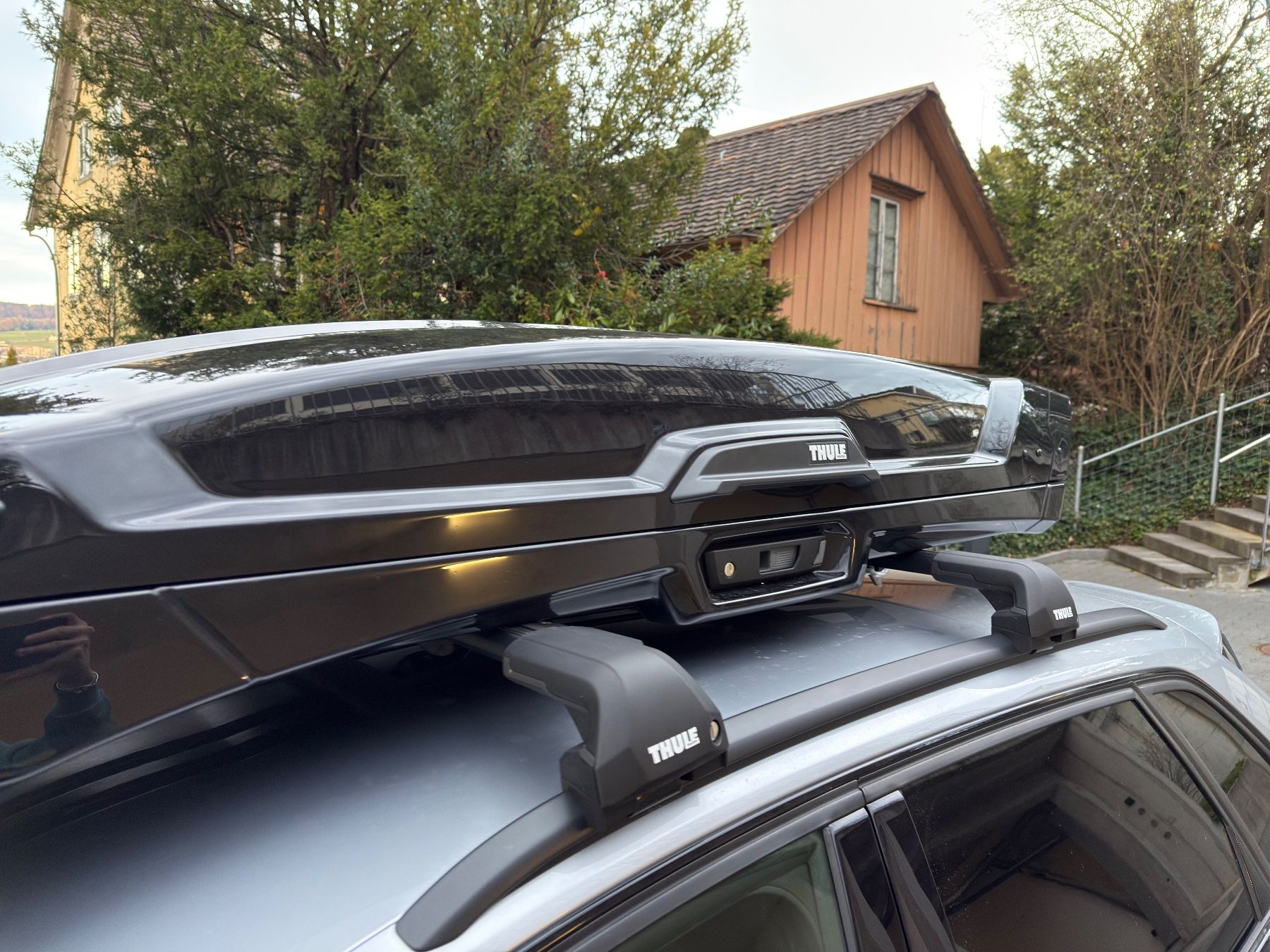 Thule Box da tetto: Roofbox / Dachbox - Thule Vector M - LIKE NEW - 360L – Nuovo (secondo la descrizione) da Thalwil venduto da brunof 4