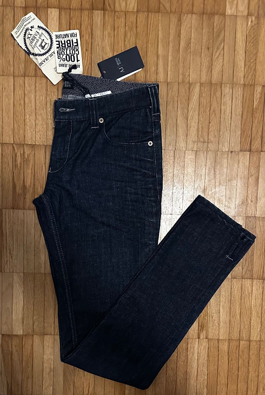 Armani Jeans: Armani Jeans Damen 29 NEU – Neu (gemäss Beschreibung) aus Liestal von Ballybs