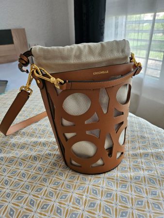 Bucket bag monogram slice Coccinelle