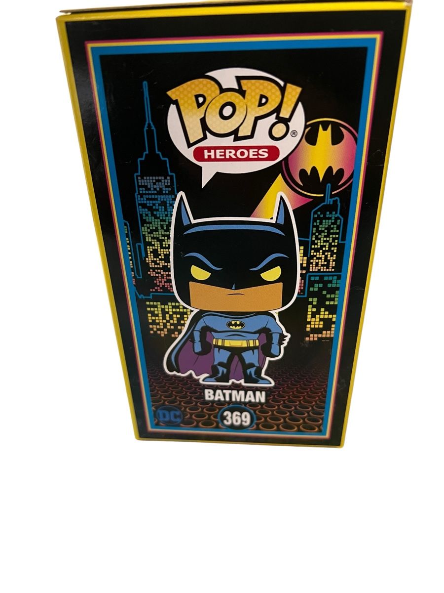 Funko Statuette: Funko Pop! Batman #369 – Nuovo (secondo la descrizione) da Murten venduto da Ski-Outlet 3