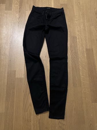 J BRAND Jeans Mid Rise Skinny Schwarz Grösse 25