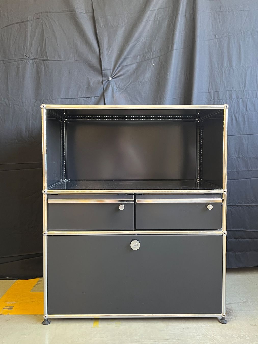 USM Regale: USM Haller Sideboard Schwarz – Gebraucht aus Luzern von B-R