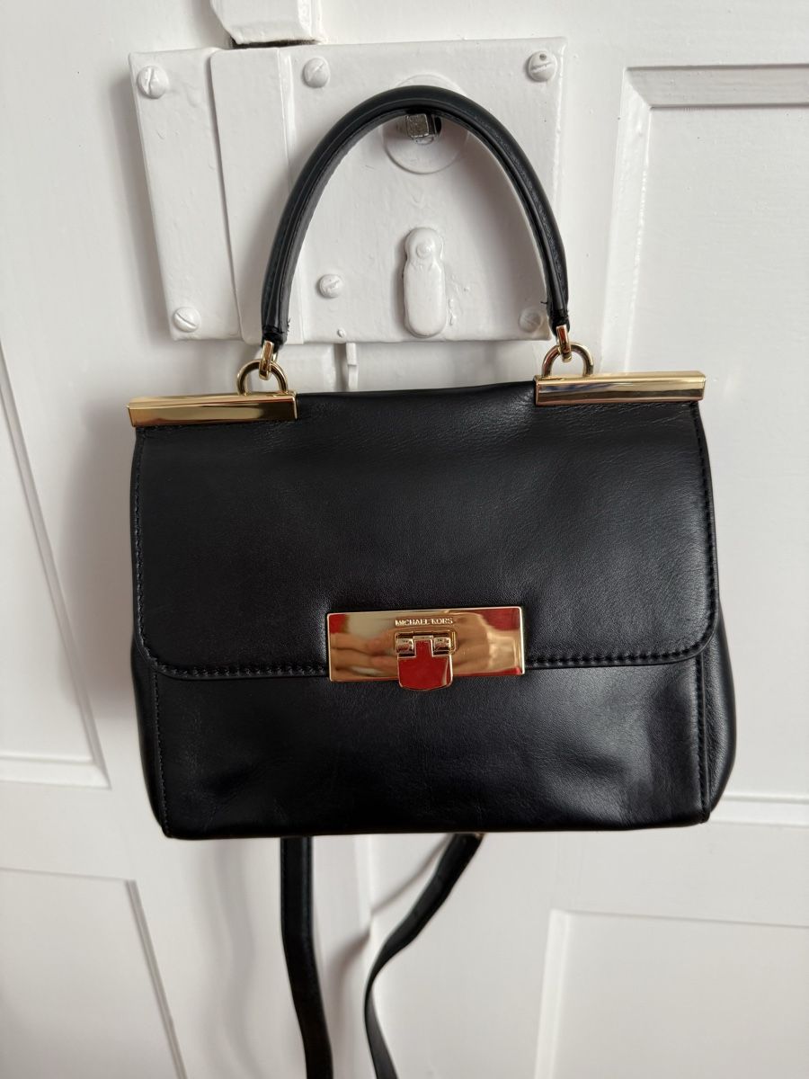 Sacs femmes: Schwarze Ledertasche – D'occasion à Zürich par Andaluca 1
