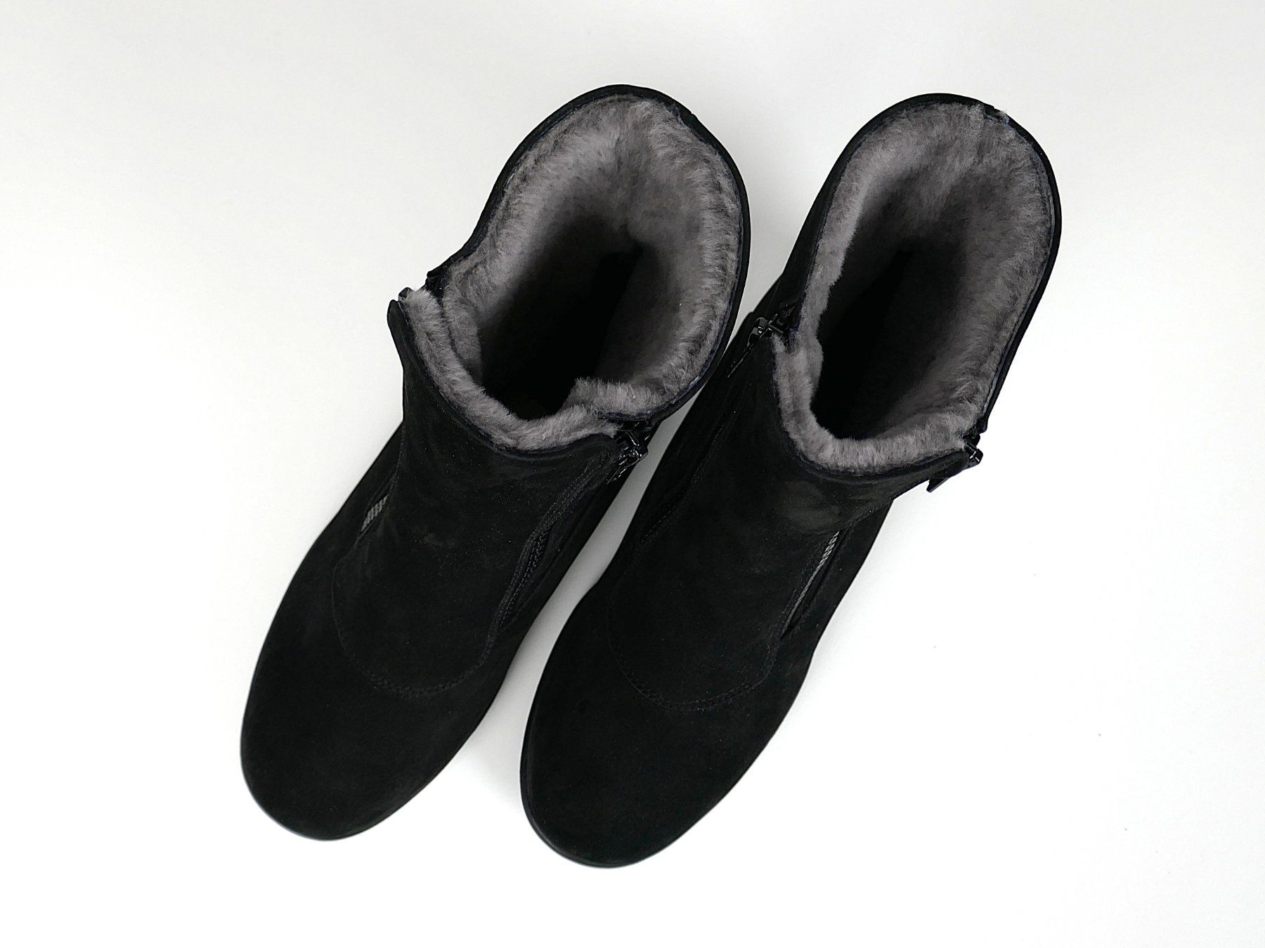 Scarpe da donna: Damen Semler Lammfellstiefel Gr. US 7 / 38 – Usato da Urtenen-Schönbühl venduto da Restwert_Schoenbuehl 2
