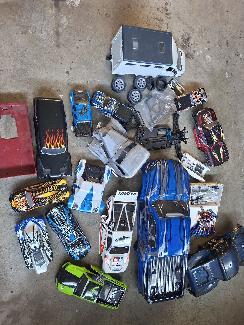 RC Kits de montage: Div. Rc Automaterial – Défectueux à Winznau par Jaguar_01