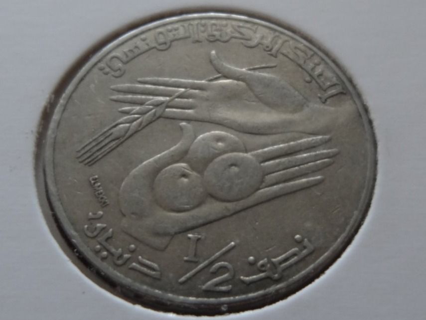Tutti le monete: TUNISIE  1/2  Dinar  1976 – Usato da Romanel-sur-Lausanne venduto da Swift13 1