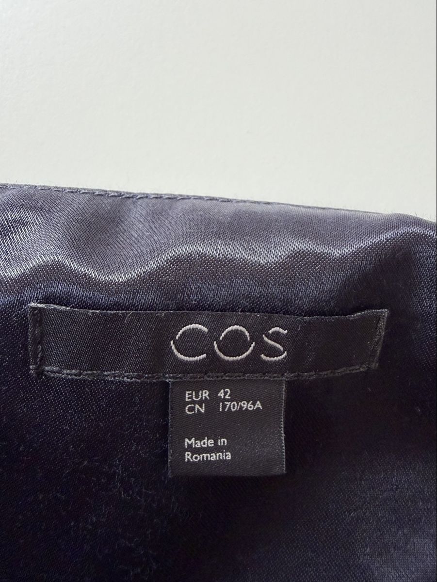 Cos Tops: SATIN-CAMISOLE TOP  Gr. 42Farbe: Dunkelblau – Neu und originalverpackt aus Bad Ragaz von ako_8l5y 8