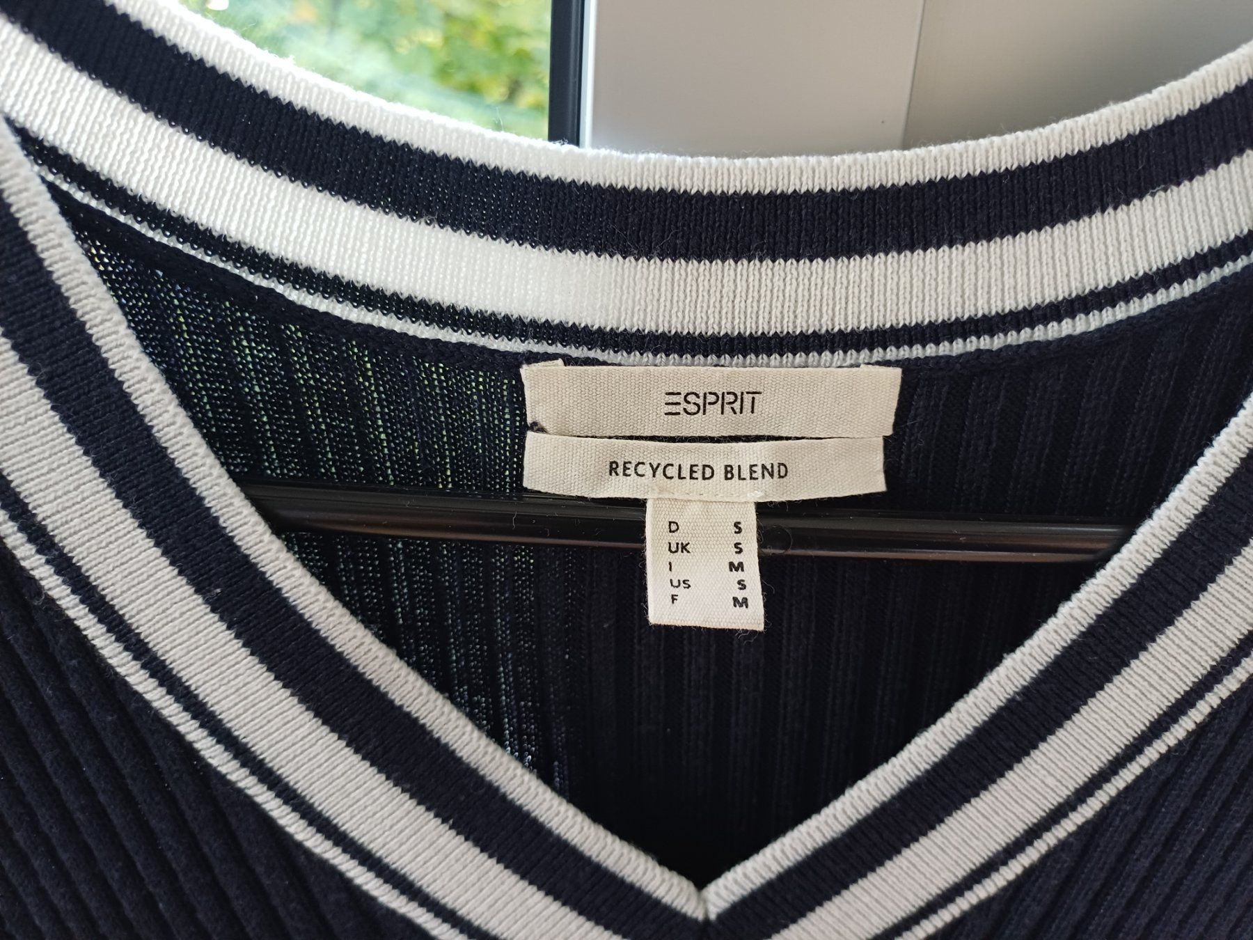 Maglioni & Felpe: Esprit Strickpullover Sommer Dunkelblau – Usato da Baden venduto da lm6_dwv5 2