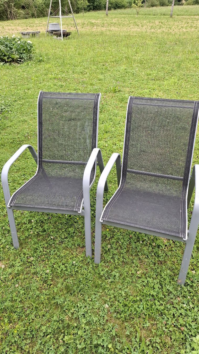 Chaises: Gartenstühle 4x – D'occasion à Bauma par Schnurris