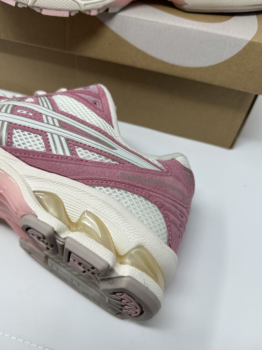 Asics Scarpe da uomo: ASICS Turnschuhe Gr. 43.5Rosa Weiss – Nuovo (secondo la descrizione) da Luzern venduto da kim221080 4