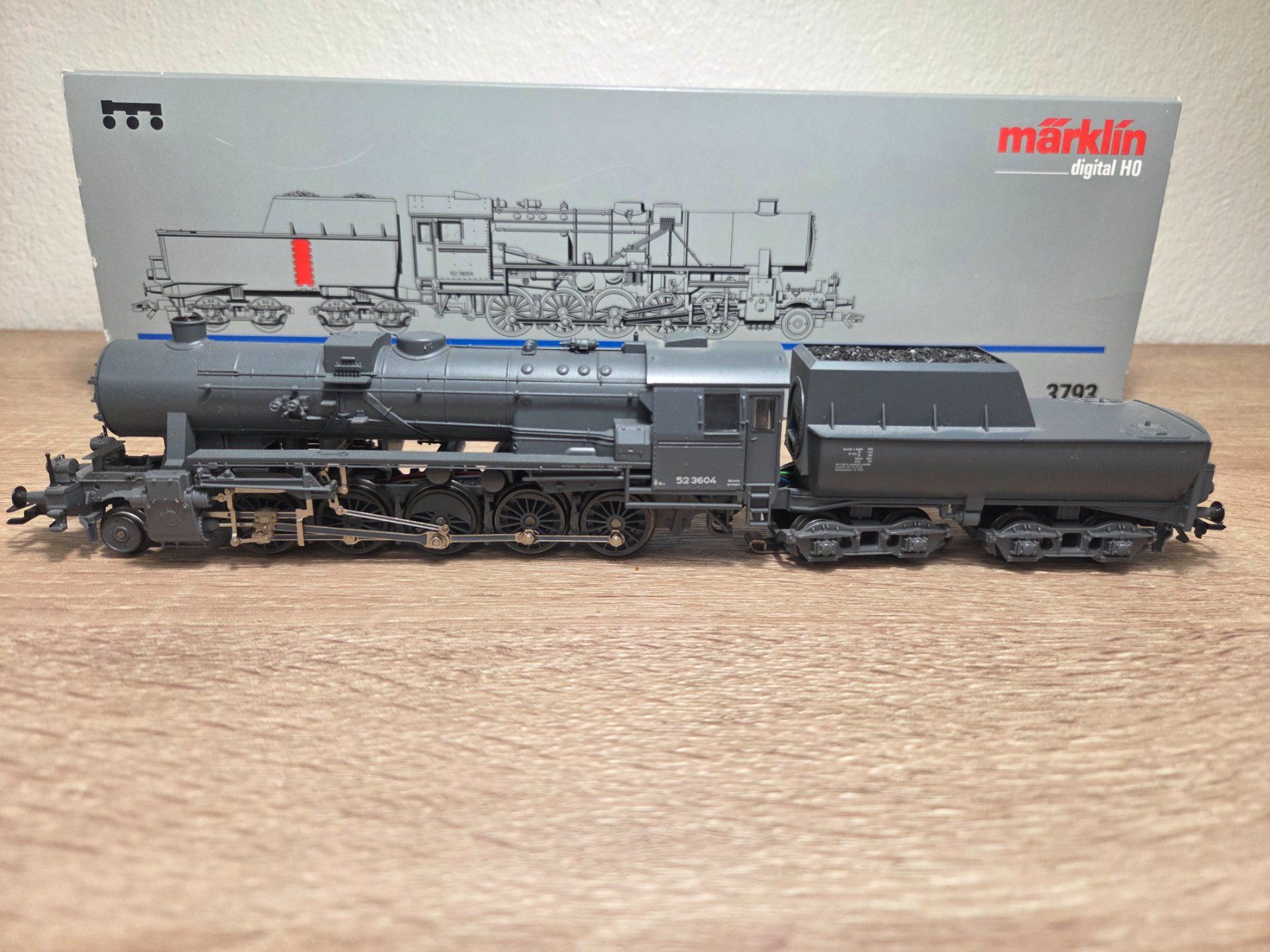 Märklin Modellini di ferrovie: Märklin 3793 Dampflok BR 52 Digital H0 – Usato da St-Aubin-Sauges venduto da Lo_Go