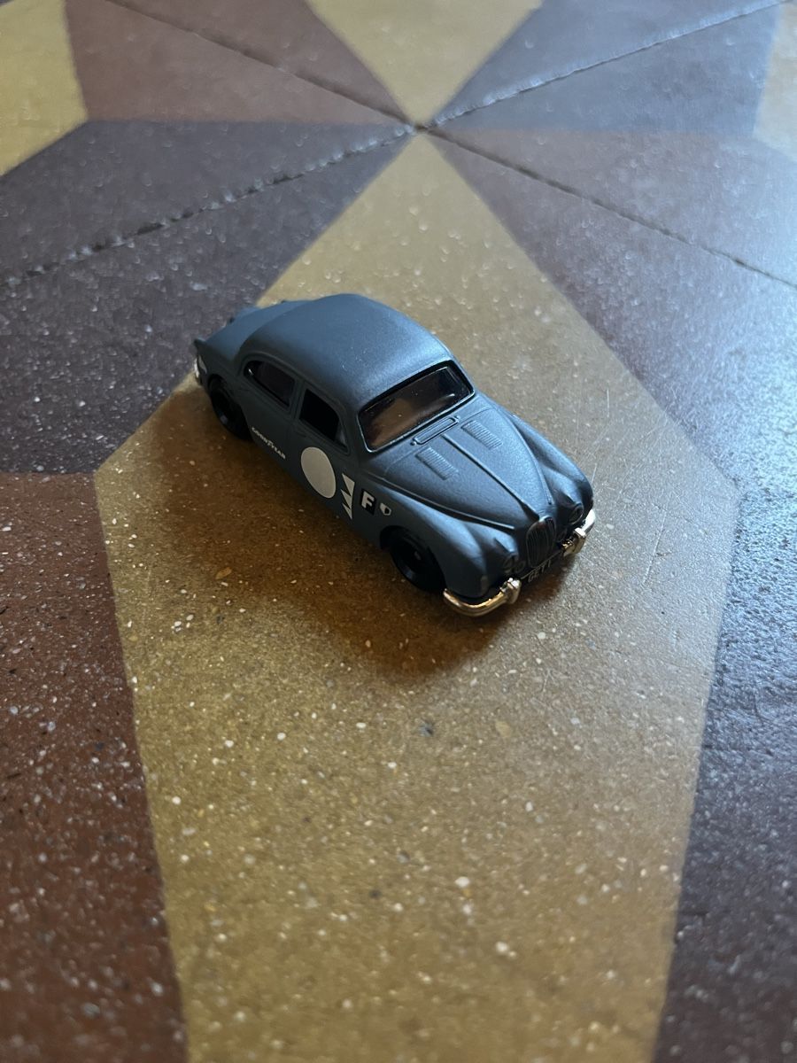 Hot Wheels Modellautos: Jaguar Mk1 Hot Wheel 2023 – Gebraucht aus Ehrendingen von Duwe_KlG