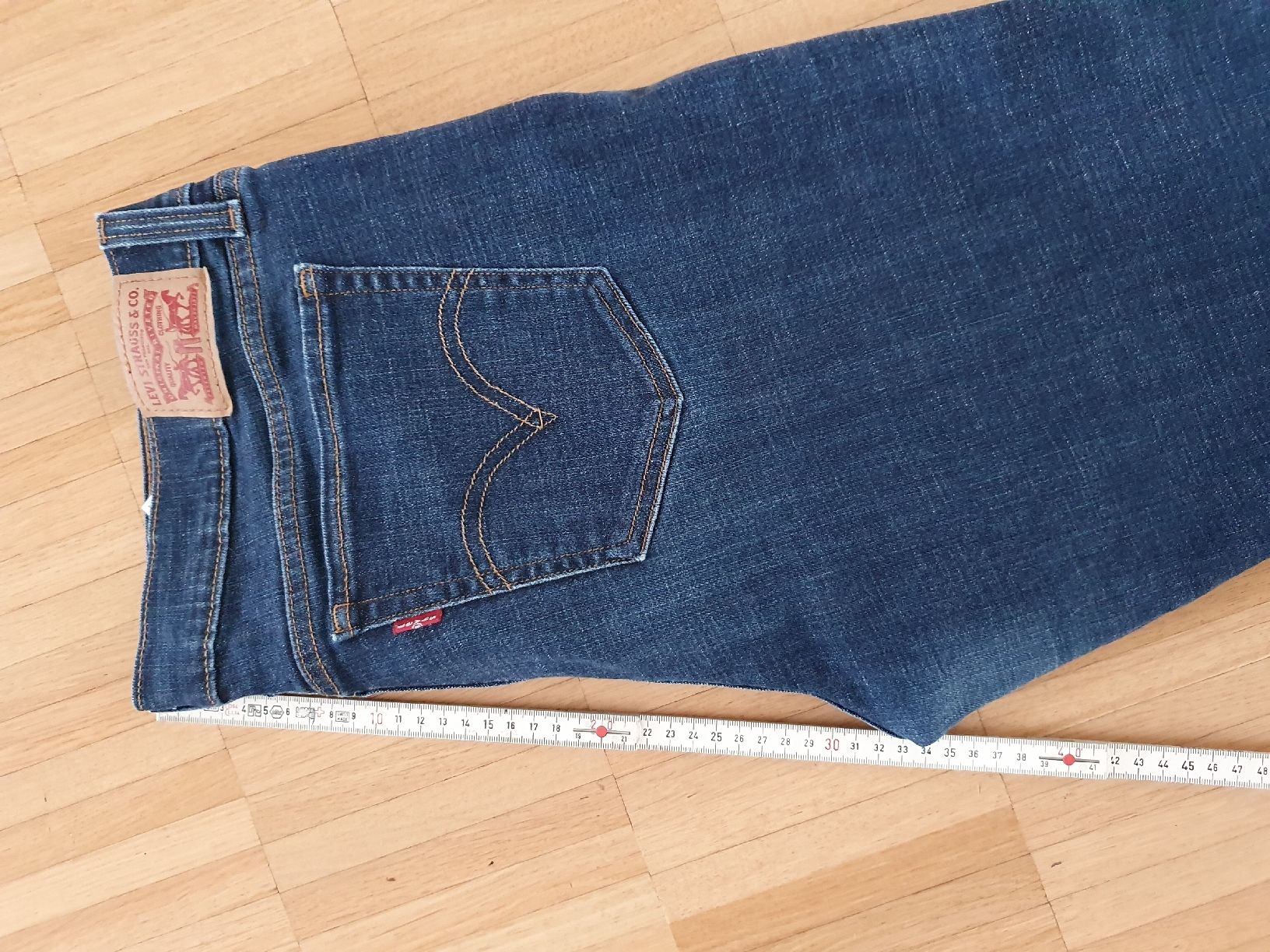 Levi's Jeans: Levi's Damen Jeans Capri, Gr. 32, – Usato da Laufenburg venduto da megane1959 2