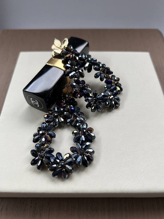 Ohrringe & -stecker: Swarovski Perlen Ohrringe Nude Gold – Gebraucht aus Buchs SG von jco_st8t 4