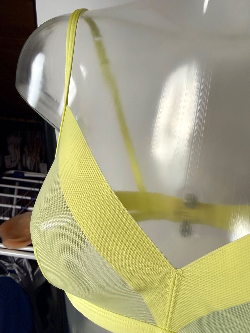 Beldona Altra biancheria intima: BELDONA, Bügelloser BH, Grösse 75B, Farbe Hellgelb – Nuovo e nell'imballaggio originale da Rudolfstetten venduto da gst_g7xl 1