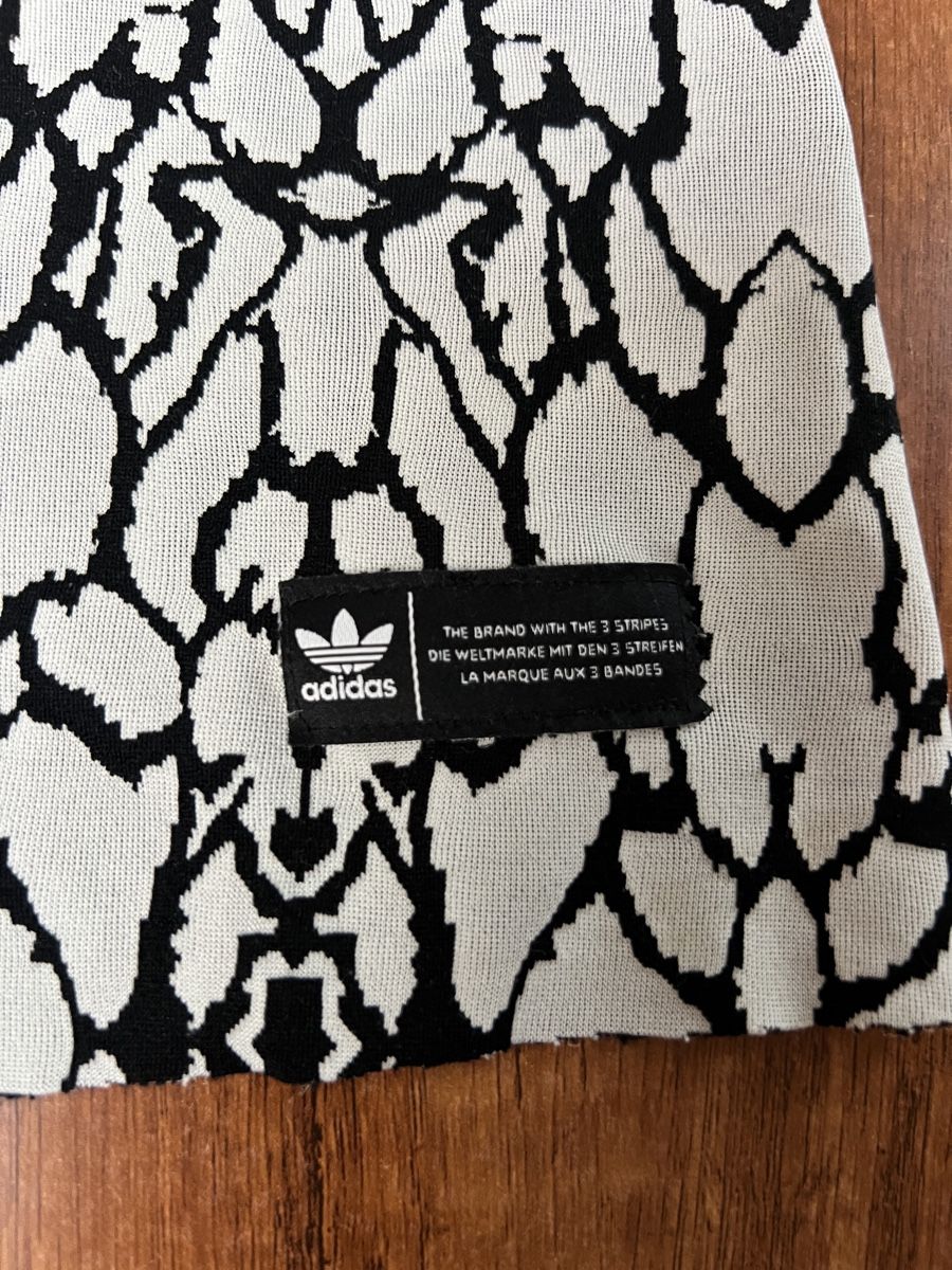Adidas T-shirt: T-Shirt Adidas Grösse M – Usato da Niederglatt ZH venduto da AnFleischmann 1