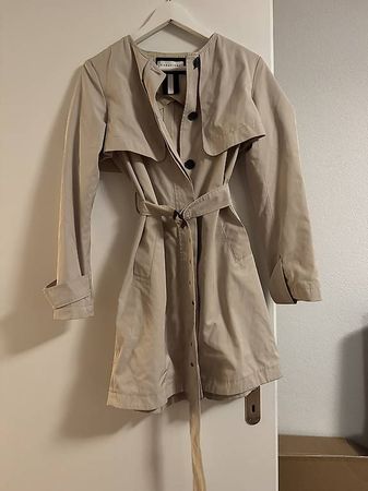 Caractère Damen Trenchcoat beige mit Gürtel