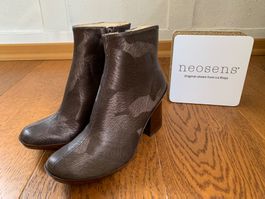 Neosens Marsanne 3051 Leaves bronze Gr.37