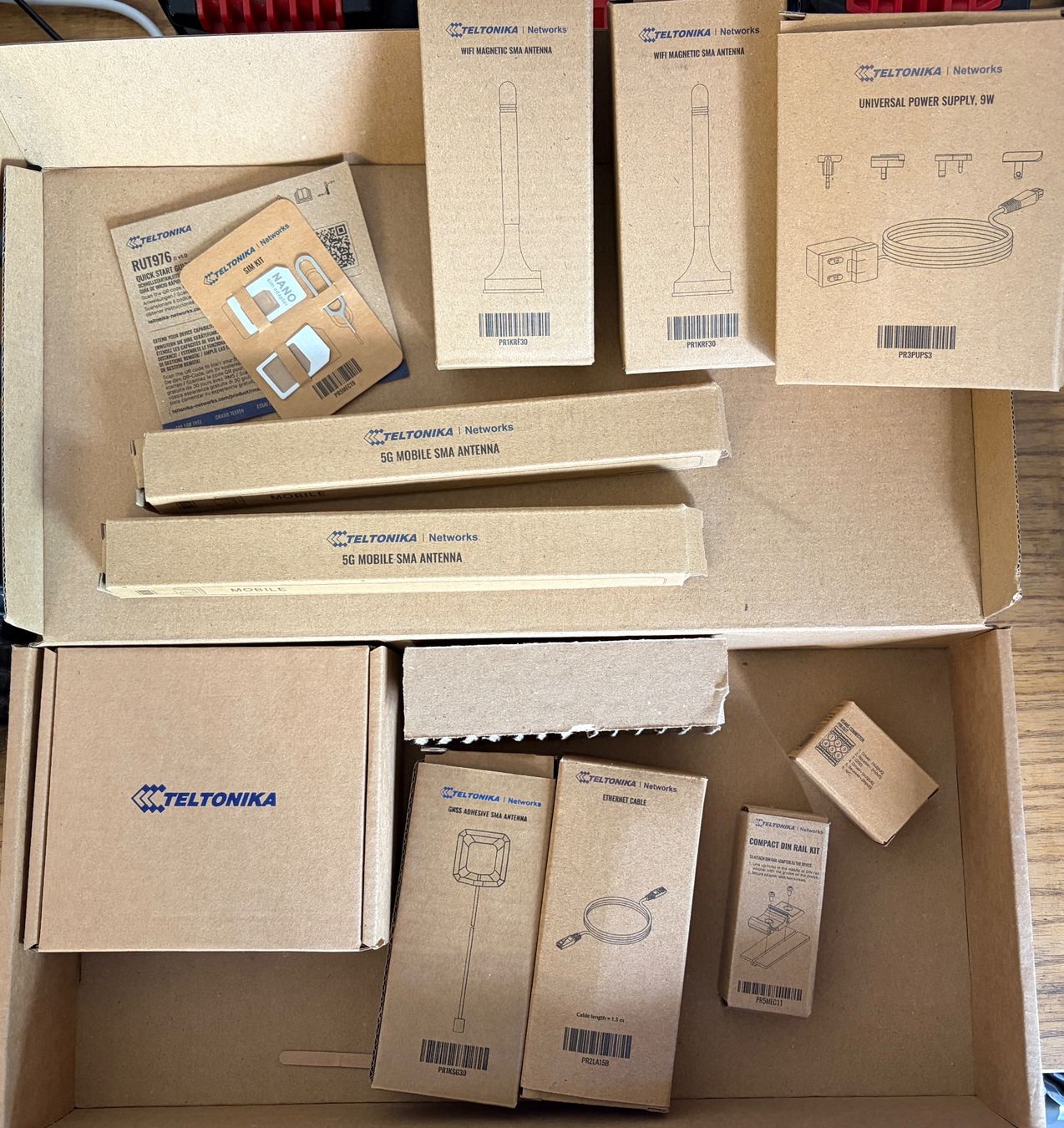 Teltonika Modems & Routeurs: Teltonika Rut976 gebraucht – D'occasion à Untersiggenthal par Ricardo_CH 3