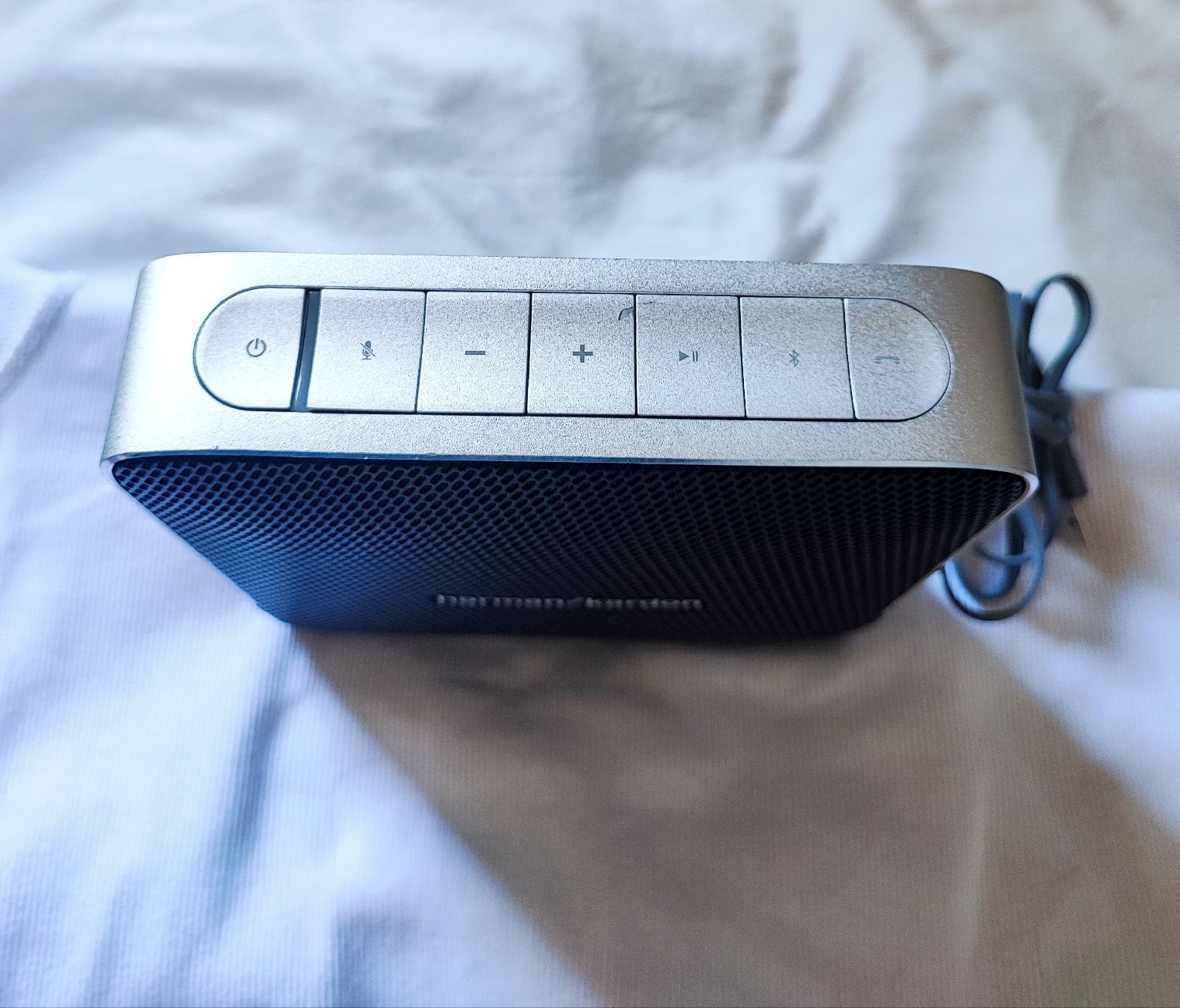 Harman-Kardon Casse acustiche: Harman Kardon Esquire tragbarer Bluetooth-Lautsprecher  – Usato da Zollikofen venduto da zar_j67f 2