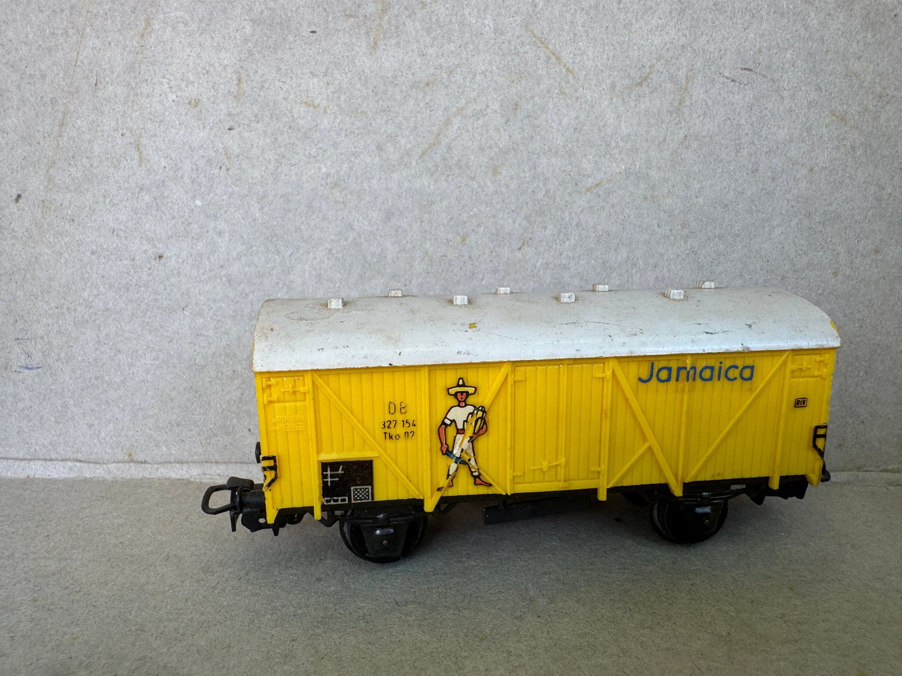 Märklin Trains électriques: Modelleisenbahn Waggons und Lokomotiven Konvolut gebraucht – D'occasion à St. Stephan par jalaxx 9