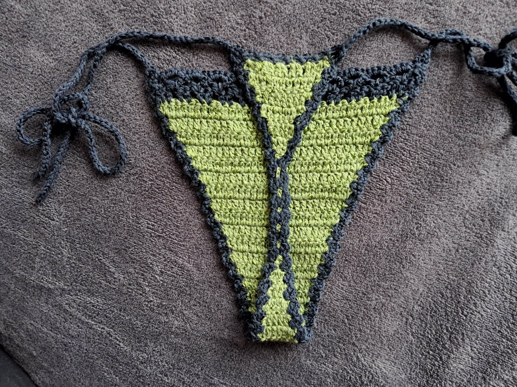 Costumi da bagno & Bikini: Häkel Bikini Set (String) handgemacht - grosse S – Nuovo (secondo la descrizione) da Dübendorf venduto da aga1_b 1