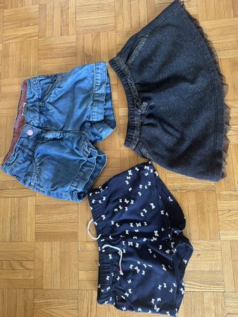 2 Kurzhose + 1 Rock gr 116