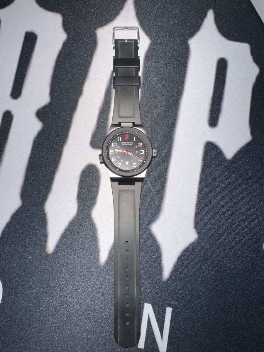 Victorinox Uhren: Victorinox Uhr – Defekt aus Visp von locosshop