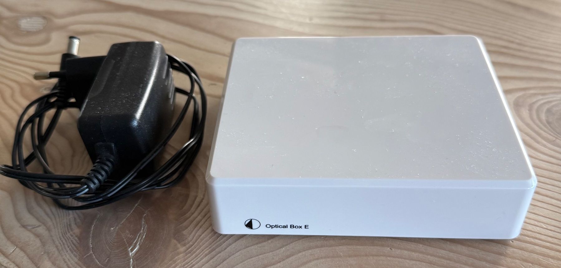 Pro-ject Verstärker: Pro-Ject Audio OpticalPhono Box E mit Netzteil – Gebraucht aus St.Gallen von rtap