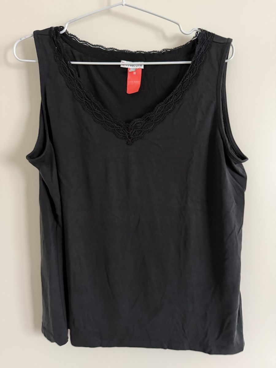 Top: Street One Top mit Spitze Gr. 40 Schwarz – Usato da Langnau am Albis venduto da Schneeflocke92