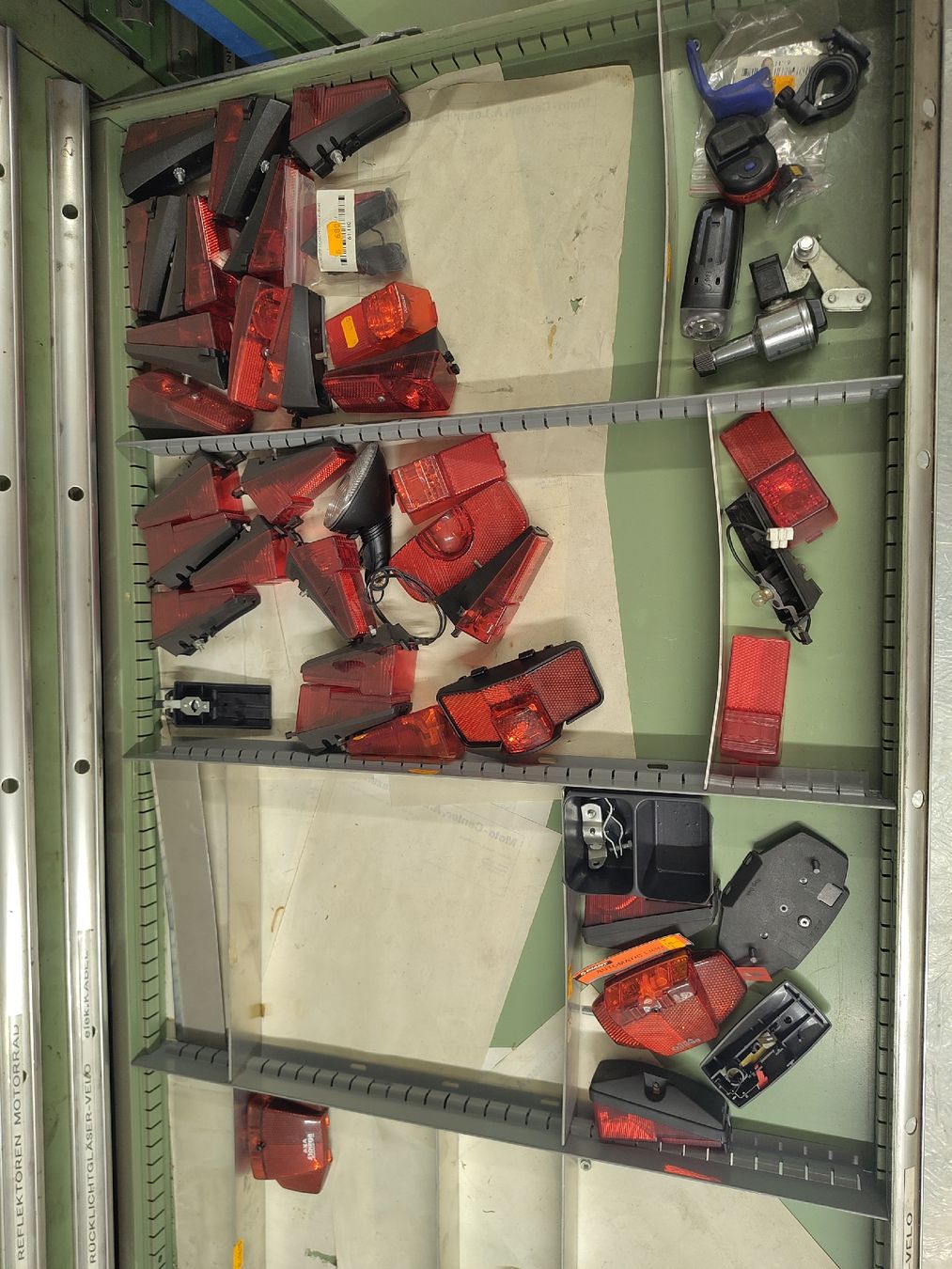 Parti ricambio per ciclomotori: Rücklichter zu Velo Mofa – Nuovo (secondo la descrizione) da Mühlrüti venduto da Forestgun 1